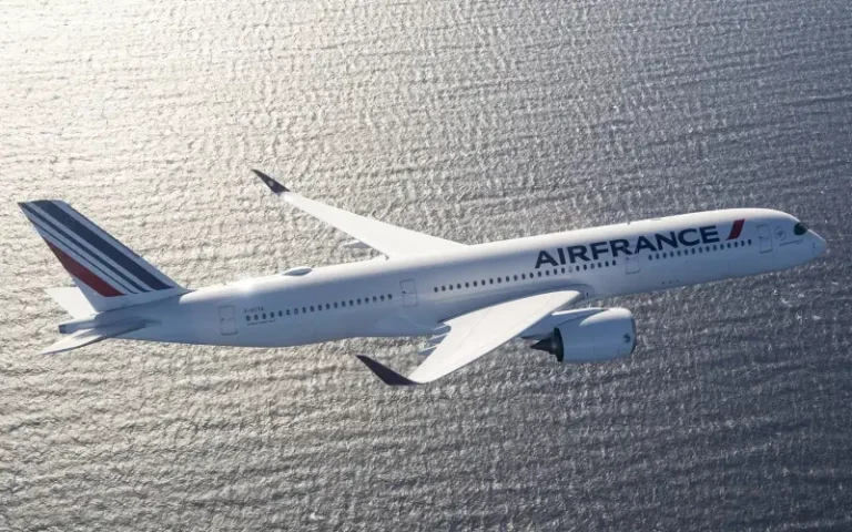 Pese a nuevo operador desde Europa Air France y KLM lideran crecimiento en rutas con Chile