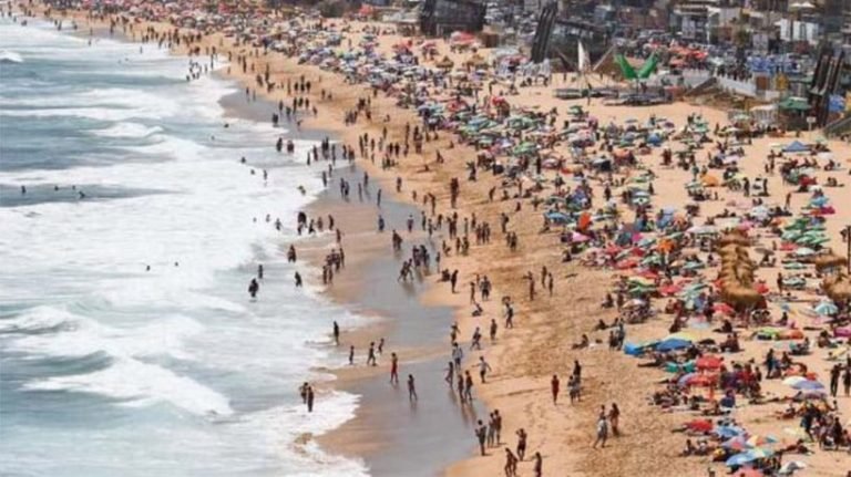 Estiman que cerca de 6 millones de turistas visitarán Chile este año