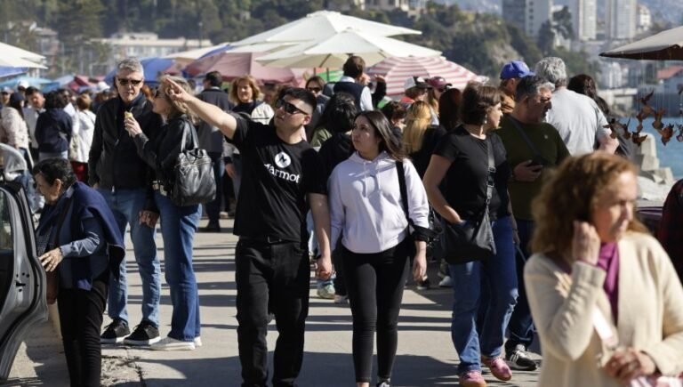 Región de Valparaíso lideró el turismo en feriado largo con fuerte preferencia por destinos cercanos